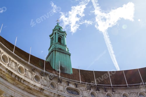 Aperçu: London - September 05 2019: Close Up Of The Roof Of The County Hall Building In London, Now Owned