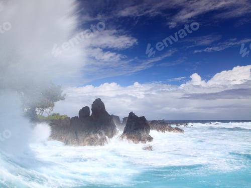 Preview: Wave Crashing Into Rocky Coast, Big Island Hawaii