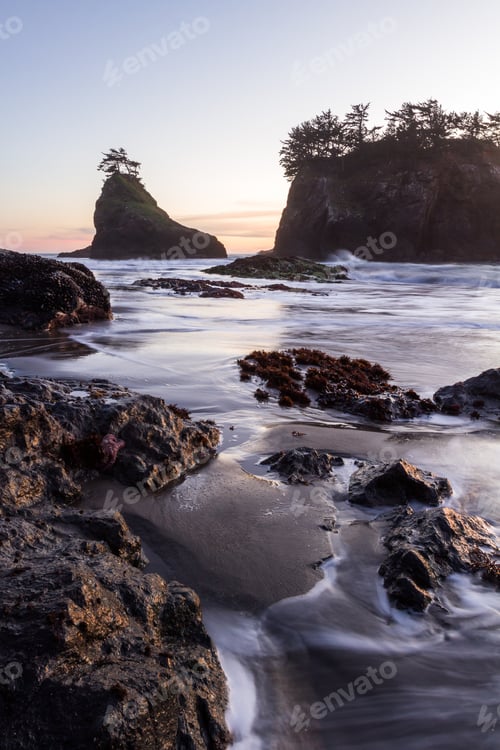 Preview: The Sun Sets On Secret Beach In The Southern Oregon Coast At Sunset With Its Many Islets Topped