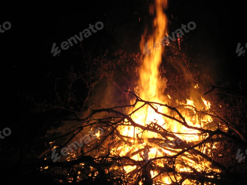 Preview: A Bonfire At Night Time 2008_07_04Frwrks57