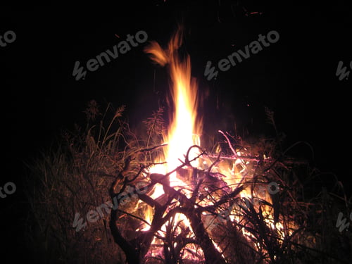 Preview: A Bonfire At Night Time 2008_07_04Frwrks33