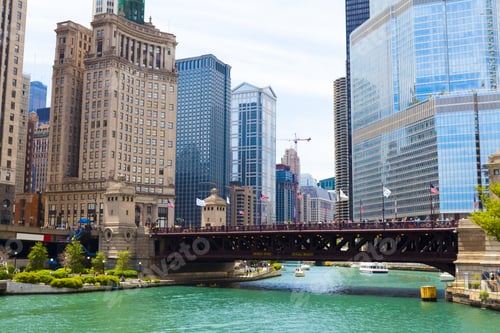 Preview: Chicago