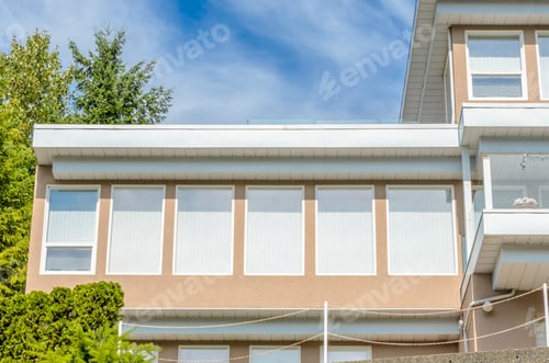 Preview: The Top Of The House With Nice Window.