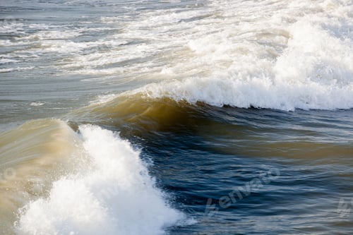 Preview: Ocean Waves In The Surf And Sunshine