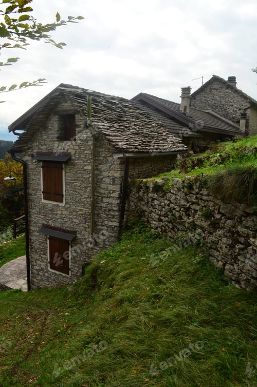 Preview: Pretty House In Dolomites Italy