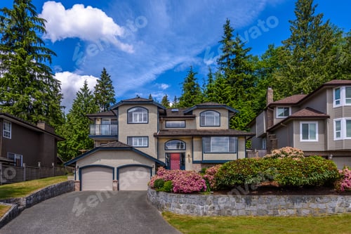 Preview: A Perfect Neighborhood. Houses In Suburb At Summer In The North America. Fragment Of A Luxury House
