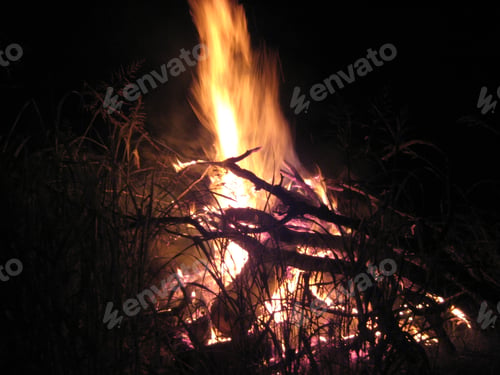 Preview: A Bonfire At Night Time 2008_07_04Frwrks42
