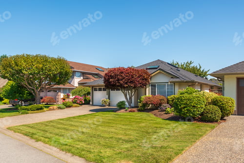 Preview: A Perfect Neighbourhood. Houses In Suburb At Summer In The North America. Luxury Houses With Nice