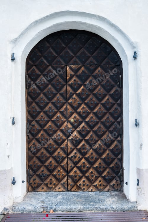 Preview: Carved Wooden Entrance To Cathedral Church In Ancient Town Of Porvoo In Finland