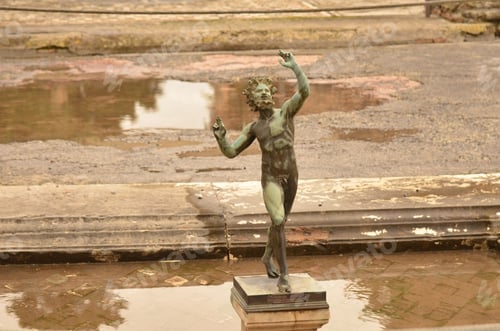 Preview: Rainy Day In Pompeii Ruins In Italy