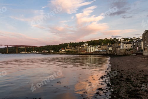 Preview: South Queensferry, Scotland - September 16 2019: Afternoon View Of The Beautiful Homes In The