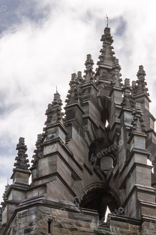 Preview: Stirling, Scotland - September 17 2019: Close Up Of The Tower Of The Wallace Monument With Broken