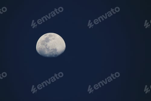 Preview: Moon Of Light - Abstract And Natural Background - Wonderful Icon