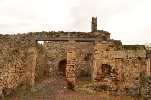 Preview: Stunning Ancient Italian Buildings In Pompeii