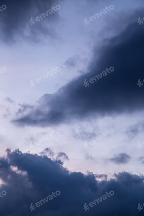 Preview: Dramatic Clouds In The Sky On A Late Afternoon