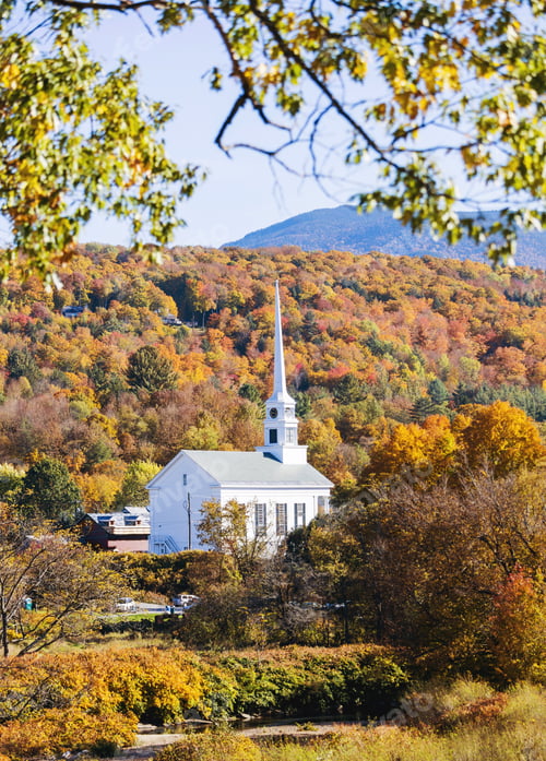Preview: Beautiful Church In The Fall At Stowe In Vermont