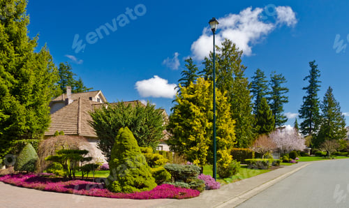 Preview: Fragment Of A Nice House With Gorgeous Outdoor Landscape In Vancouver, Canada.