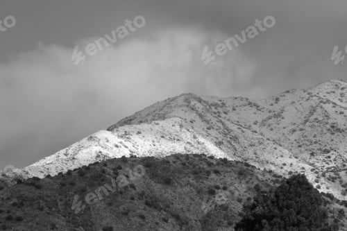 Preview: Snow And Clouds On The Mountains