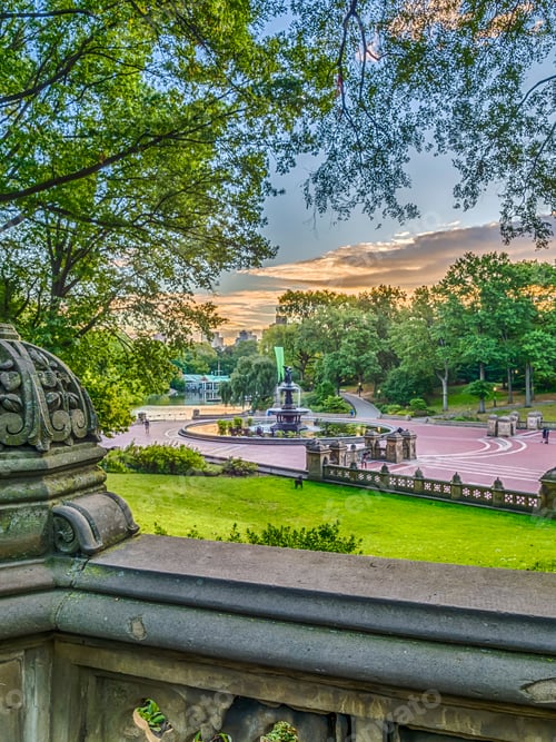 Preview: Bethesda Terrace And Fountain Overlook The Lake In New York City'S Central Park.