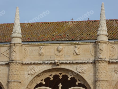 Preview: Roof In Lisbon