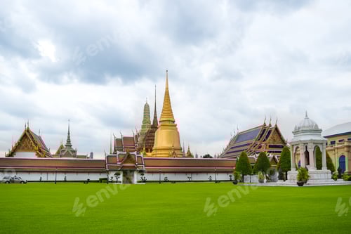 Preview: Grand Palace Of Bangkok - An Outdoor View Of The Palace