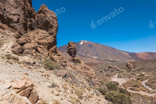 Preview: View Of The Beautiful Roque Cinchado, Also Known As Los Roques De Garcia - Santa Cruz De Tenerife