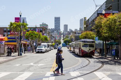 Preview: San Francisco, California - May 11 : Busy Lifestyle In San Francisco Commuters And Tourists And