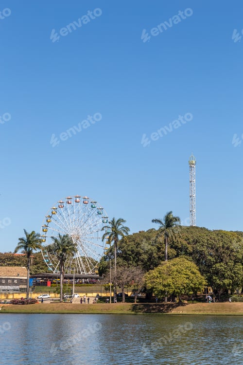 Preview: Ferris Wheel Of An Amusement Park On The Banks Of A Pond. Pampulha, In Belo Horizonte, Brazil.