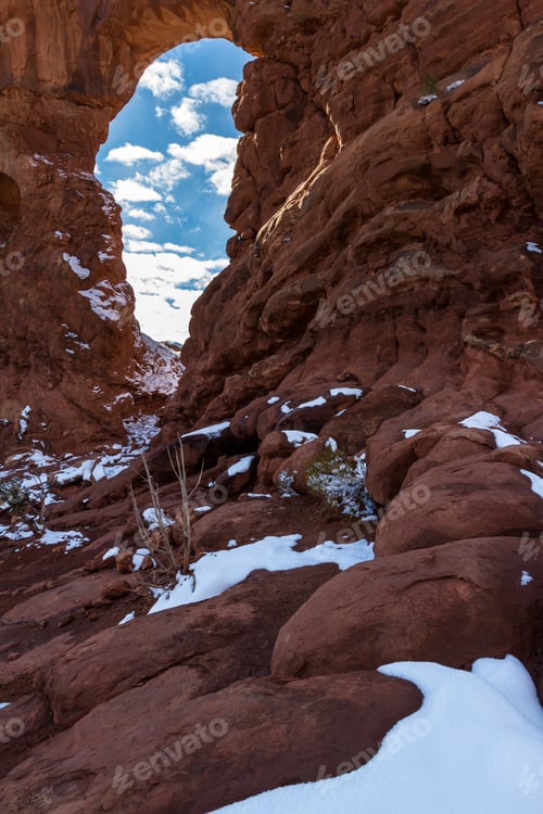 Preview: Turret Arch Shot With A Wide Angle In Close Proximity To Show The Size Of The Opening, Winter Scene