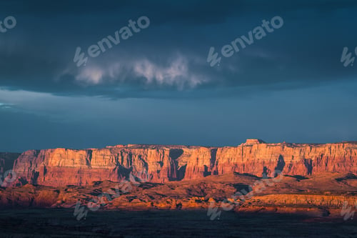 Preview: Beautiful View Of The Landscape Early Morning In Page Arizona With A Cloudy Sky