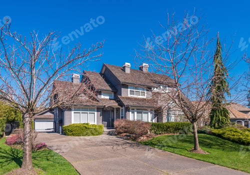 Aperçu: Houses In Suburb At Summer In The North America. Luxury Houses With Nice Landscape.