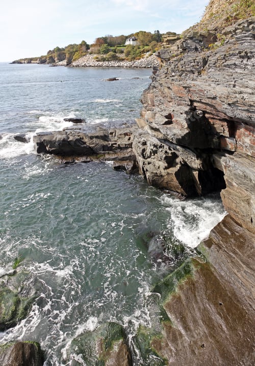 Preview: Rocky Cliff Along Famous Newport Cliff Walk