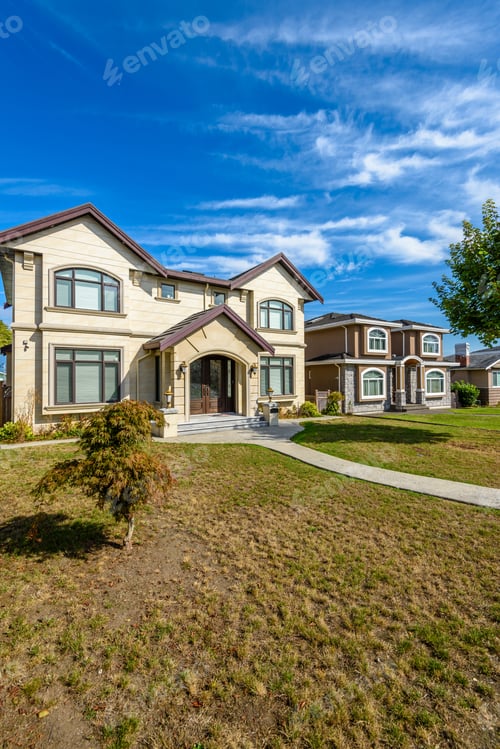 Aperçu: A Perfect Neighborhood. Houses In Suburb At Summer In The North America. Fragment Of A Luxury House