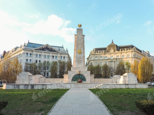 Preview: View Of Soviet War Memorial By The Afternoon - Budapest, Hungary