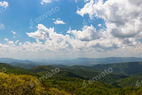 Preview: View From A Scenic Overlook Along Skyline Drive In Shenandoah National Park, Virginia, Usa