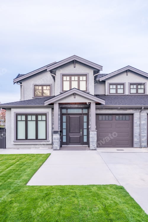 Preview: Houses In Suburb At Summer In The North America. Luxury Houses With Nice Landscape.