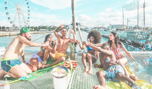 Preview: Happy Friends Drinking Champagne In Summer Boat Party - Young People Having Fun Drinking Together