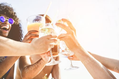Preview: Group Of Happy Friends Cheering With Tropical Cocktails At Boat Party - Young People Having Fun In