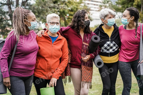 Preview: Multi Generational Women Having Fun Before Yoga Class Wearing Safety Masks At Park Outdoor - Main
