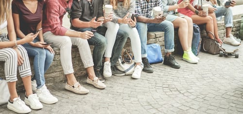 Preview: Young Friends Using Smartphones And Drinking Coffee Outdoor - Group Of People Having Fun With
