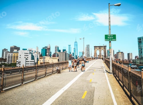 Preview: Blurred People Walking On Brooklyn Bridge In New York City - Travel, Vacation, Skyline And