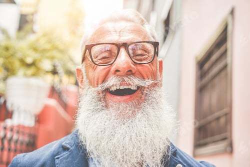 Vista previa: Portrait Of Middle Age Happy Man - Close Up Of Happy Bearded Senior Trendy Male - Fashion And