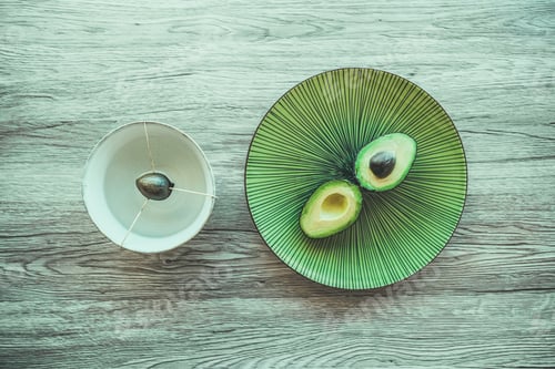 Preview: Top View Of Avocado Fruit And Seed Inside Pot For Growing A Plant - Healthy Lifestyle, Vegetariand
