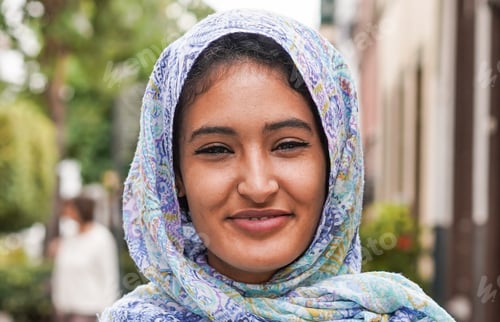 Preview: Muslim Woman Smiling In Front On Phone Camera - Arabian Girl Having Fun Outdoor - Different