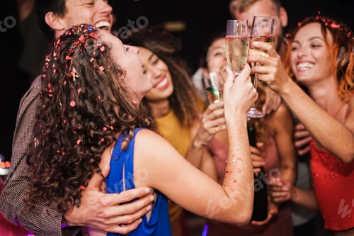 Preview: Group Of Happy Friends Cheering With Champagne At Private Party - Focus On Left Girl Eye