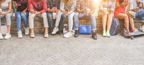 Preview: Young Friends Using Smartphones And Drinking Coffee Outdoor - Group Of People Having Fun With