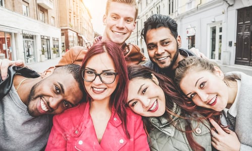 Preview: Happy Friends From Diverse Cultures And Races Taking Selfie With Back Lighting - Youth, Millennial