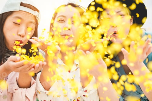 Preview: Happy Asian Friends Having Fun Throwing Confetti At Party Outdoor - Young Trendy People Enjoying