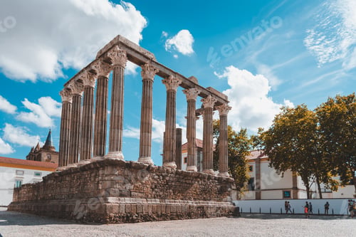 Preview: A Beautiful Shot Of The Roman Temple Of Evora