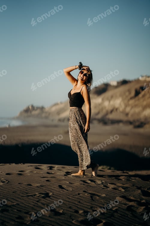Preview: Beautiful Latin Girl Walking On The Beach And Having A Good Time At Sunset